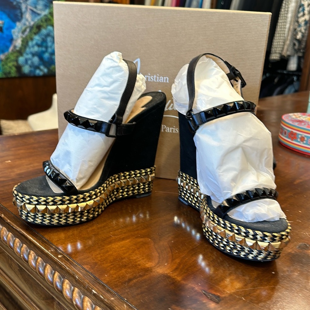 Brand new pair of Louboutin Pyraclou size 37 Euro 6.5 US